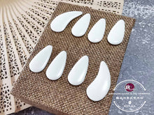 Load image into Gallery viewer, Guzheng Nails Finger Picks Zither White ™ 天然古筝指甲 白色