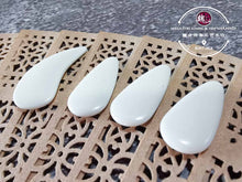Load image into Gallery viewer, Guzheng Nails Finger Picks Zither White ™ 天然古筝指甲 白色
