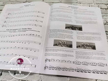 Load image into Gallery viewer, Suzuki Violin School Volume 3 with CD by International Suzuki Association
