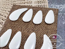 Load image into Gallery viewer, Guzheng Nails Finger Picks Zither White ™ 天然古筝指甲 白色