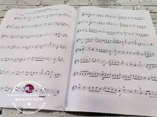 Load image into Gallery viewer, Suzuki Violin School Volume 3 with CD by International Suzuki Association