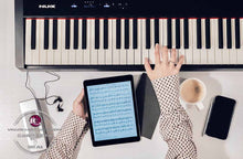 Load image into Gallery viewer, NUX NPK-10 88-Keys Hammer Action Keyboard Portable Digital Piano Beginner Black ™ 电子钢琴初学88键重锤便携 黑色 NUX NPK10