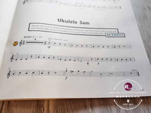 Load image into Gallery viewer, ABRSM Violin Star 2 with CD