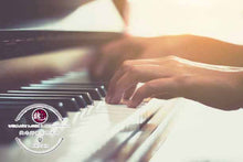 Load image into Gallery viewer, K8 Kawai Upright Piano 88 Keys ™ 卡瓦依88键钢琴 K8