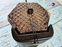 Load image into Gallery viewer, Erhu Quality Erhu String Instrument ™ 上等二胡