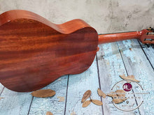 Load image into Gallery viewer, Classical Ukulele ™ 古典乌克丽丽 2