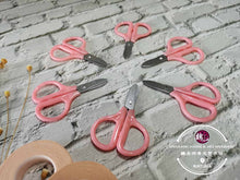 Load image into Gallery viewer, Pink Portable Scissor ™ 专用迷你粉色剪刀
