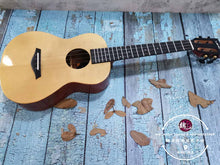 Load image into Gallery viewer, Classical Ukulele ™ 古典乌克丽丽 2
