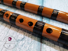 Load image into Gallery viewer, Bamboo Flute Learning Professional Dizi Black ™ 学习型笛子 黑
