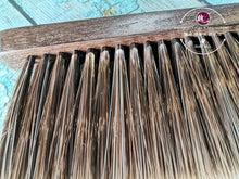 Load image into Gallery viewer, Solid Wood Guzheng Brush Cleaner ™ 实木古筝刷子 除尘
